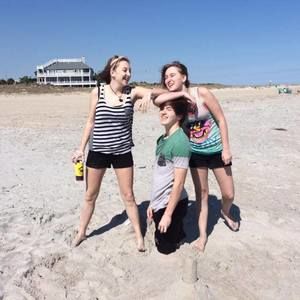 Meet your Posher, Cameron